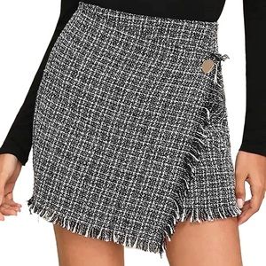 Black and white mini skirt